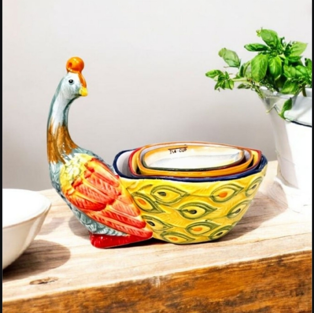 Pier 1 Imports Peacock 4 Piece Measuring Cup Set 1/4 to 1 Cup